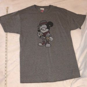 Hipster Mickey Mouse grey tee